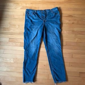 Skinny high rise blue jeans